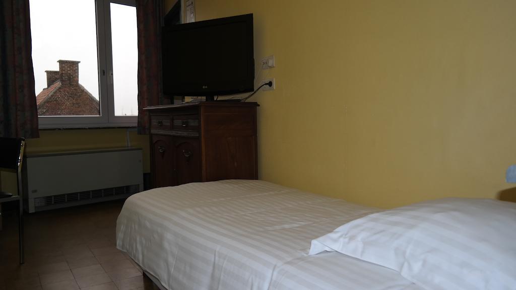 De Bonte Os Hotel&Tower Roeselare Habitación foto